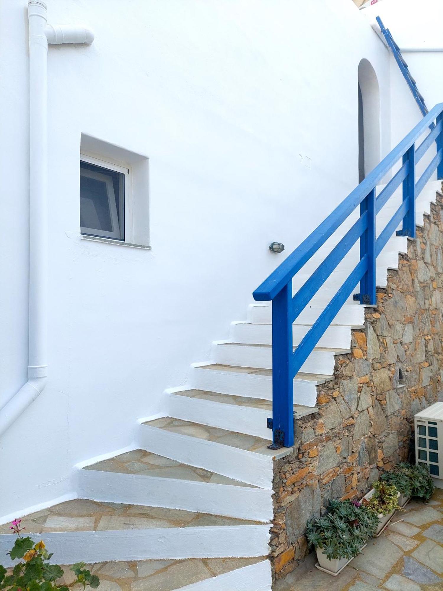Maroussa'S Apartments Rámos Екстериор снимка